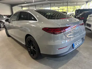 EQE 300 Advanced Navi LED Kamera 8xAlu Burmester