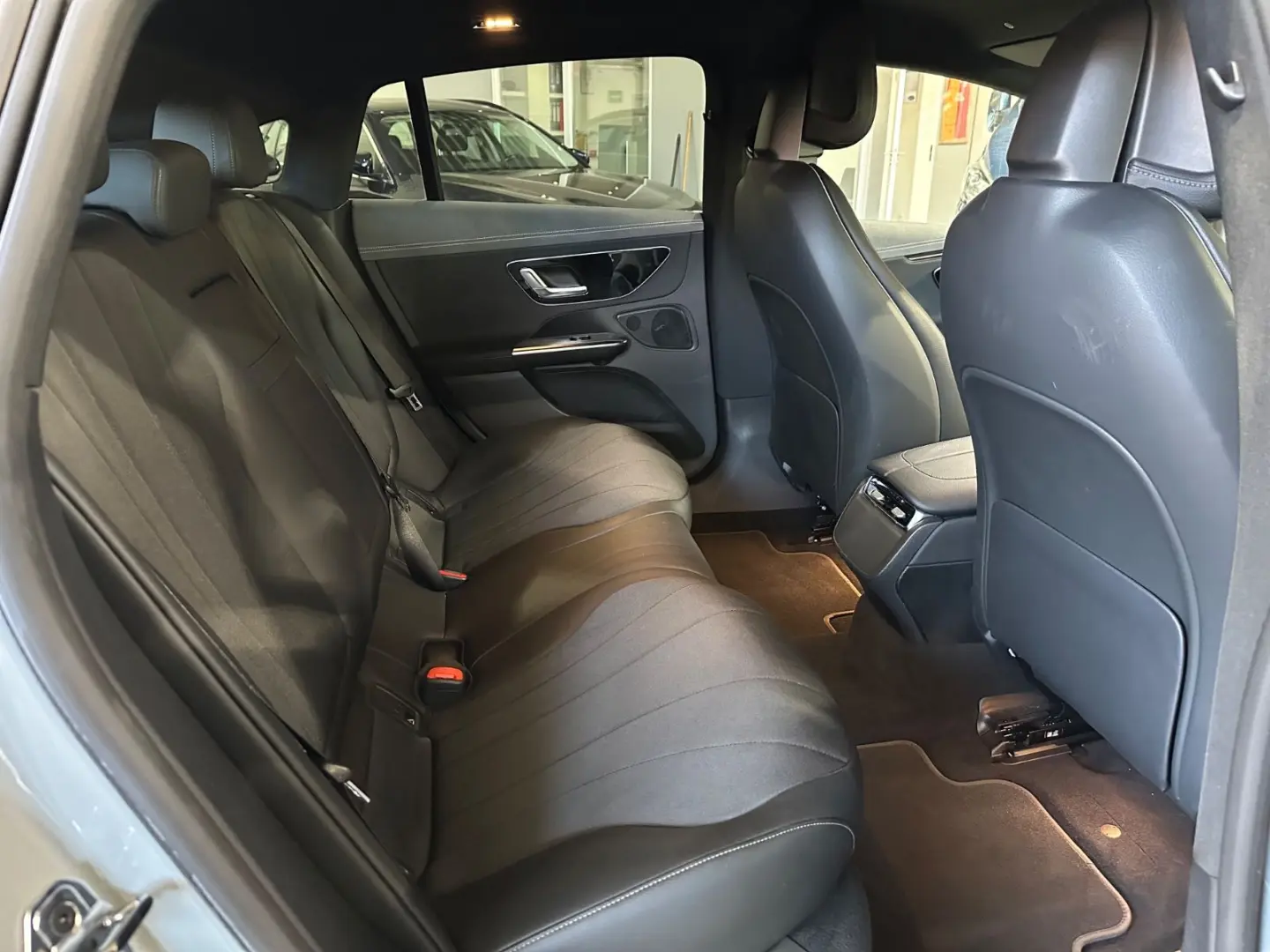 EQE 300 Advanced Navi LED Kamera 8xAlu Burmester