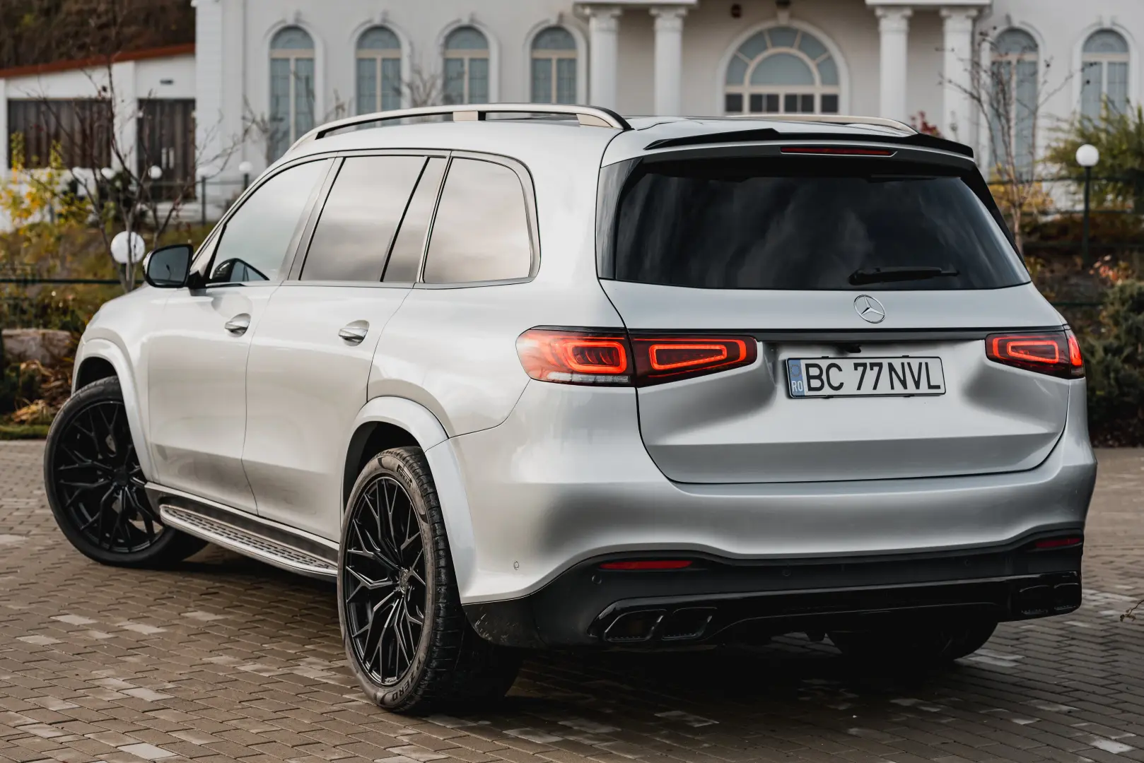 Mercedes-Benz GLS 400