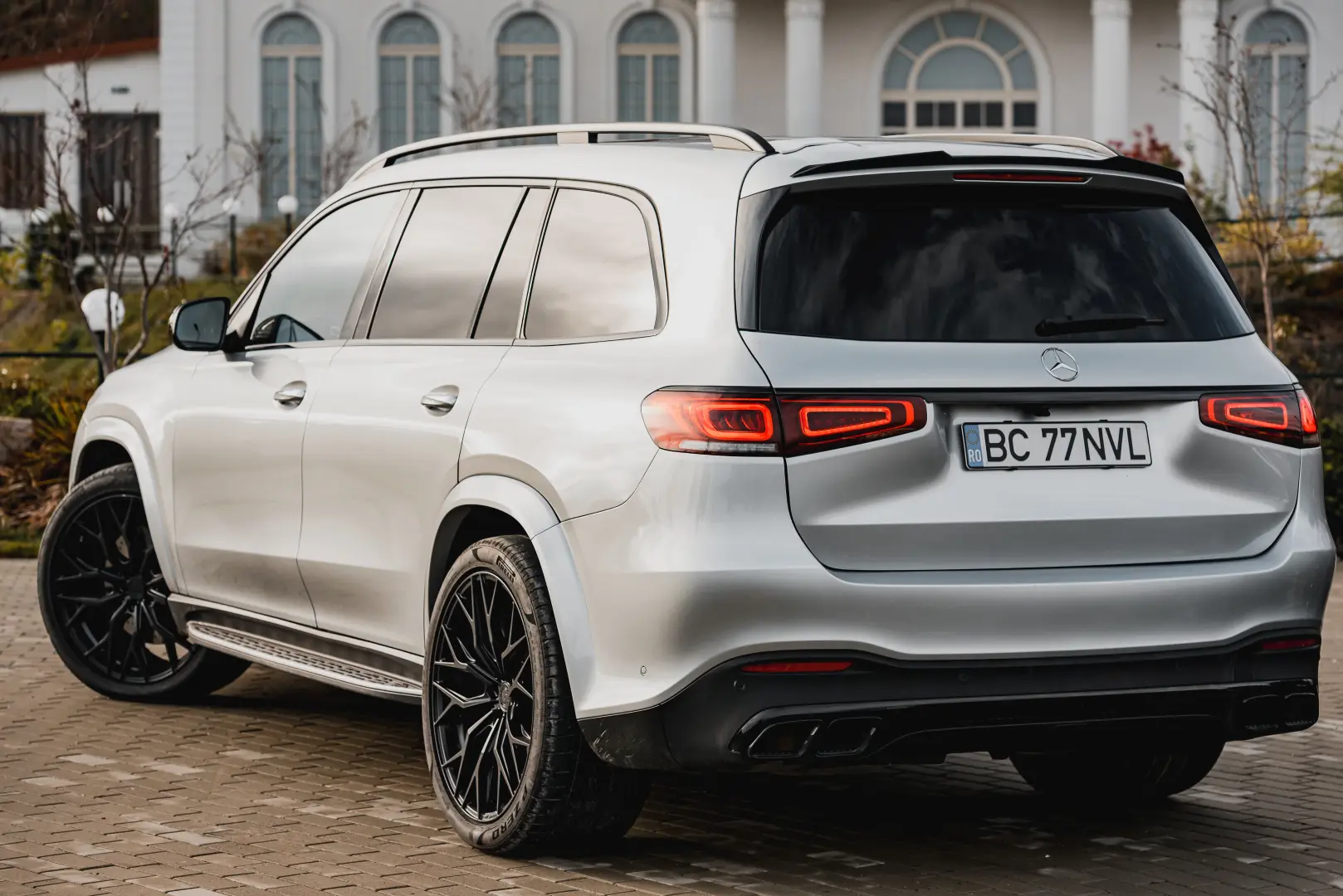 Mercedes-Benz GLS 400