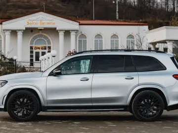 Mercedes-Benz GLS 400