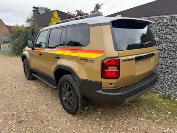 Land Cruiser 2.8 D-4D AT 5-S First Edition Pano
