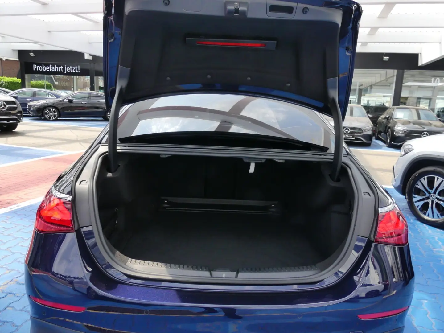 E 450 AMG 4M  360  NightPaket Distronic Styling