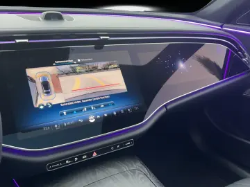 E 400 e 4M AMG Distro PANO Airma HAL Bur4D HYPER