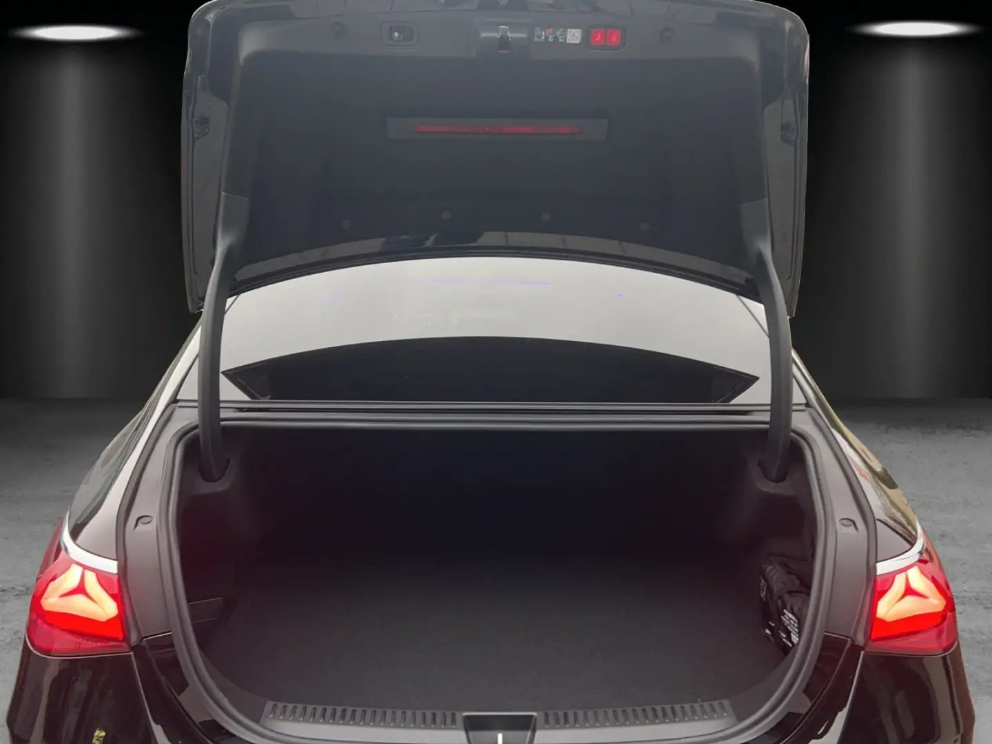 E 400 e 4M AMG Distro PANO Airma HAL Bur4D HYPER