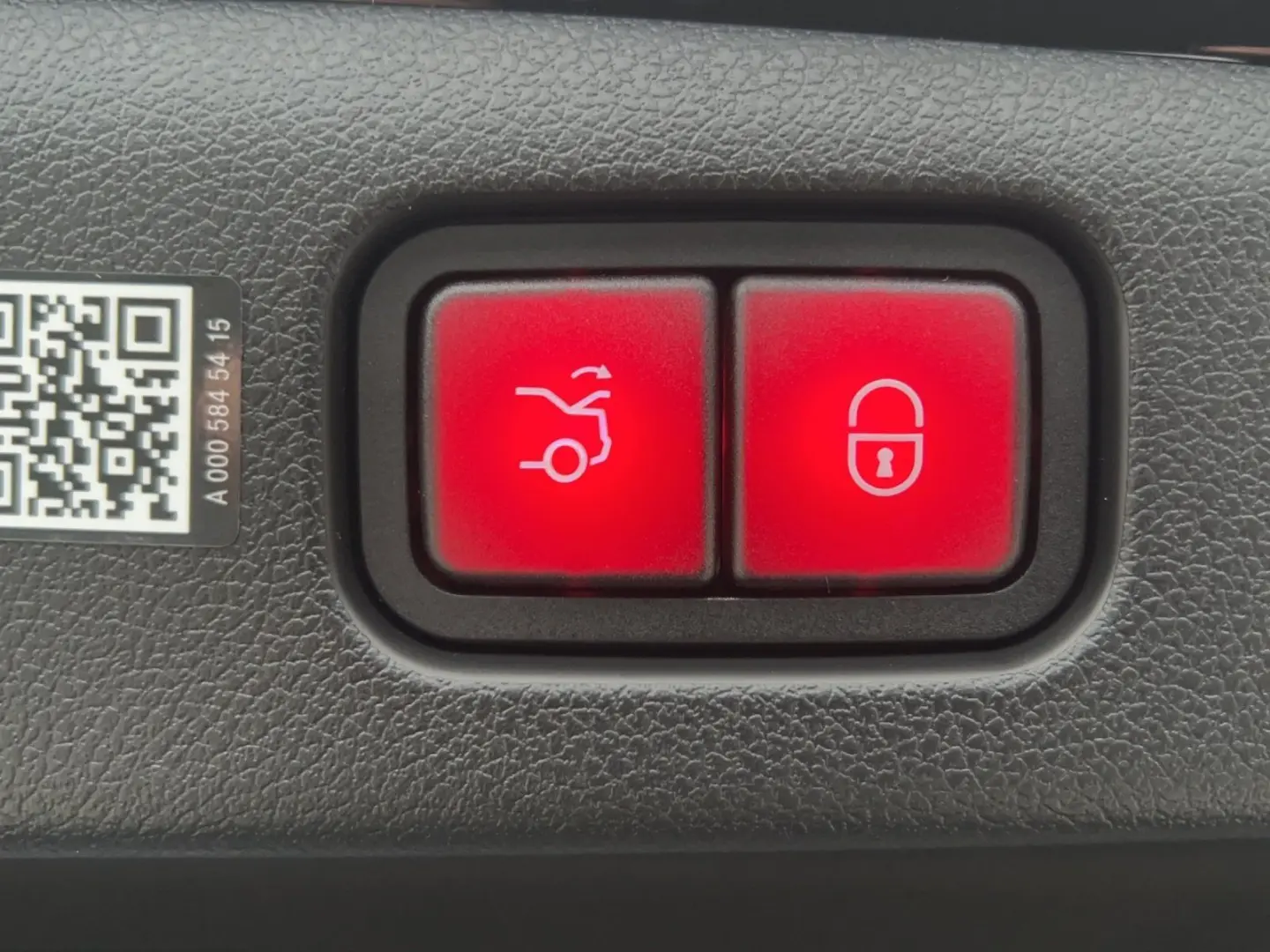 E 400 e 4M AMG Distro PANO Airma HAL Bur4D HYPER