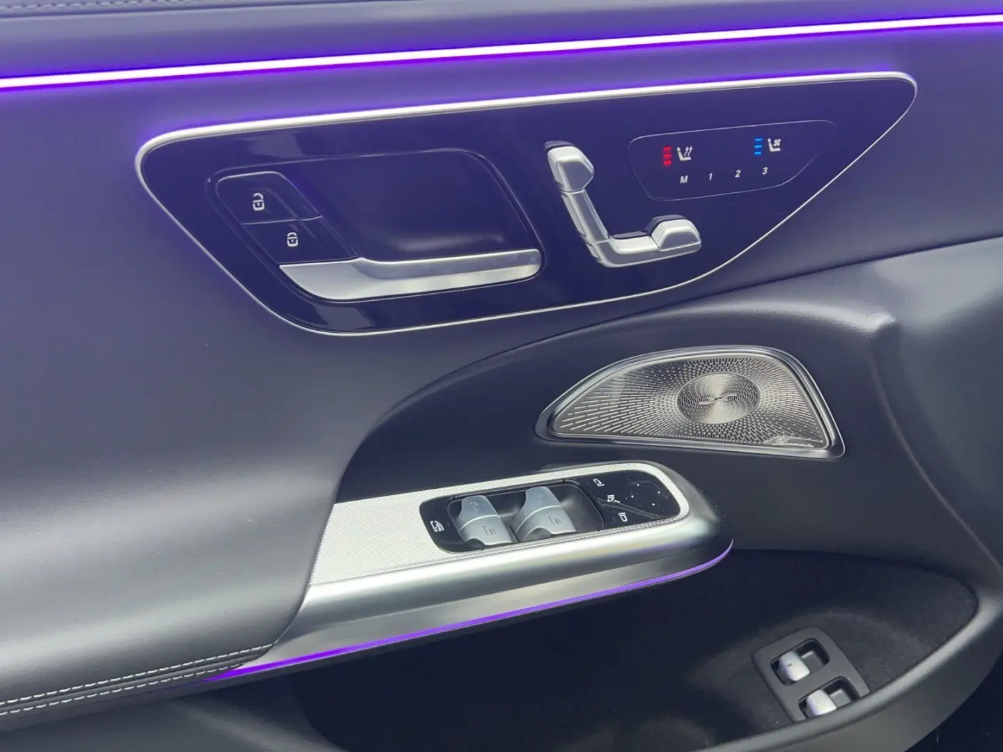 E 400 e 4M AMG Distro PANO Airma HAL Bur4D HYPER