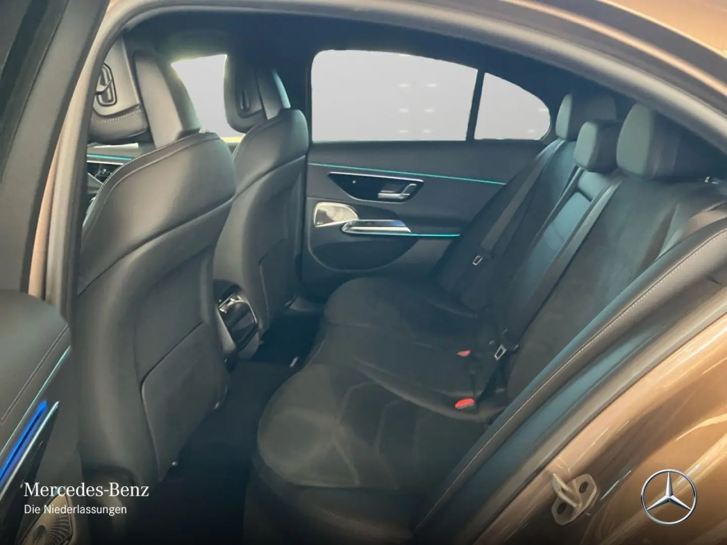 E 400 e 4M AMG Prem NIGHT SUPER HA-Lenk 20  Burm