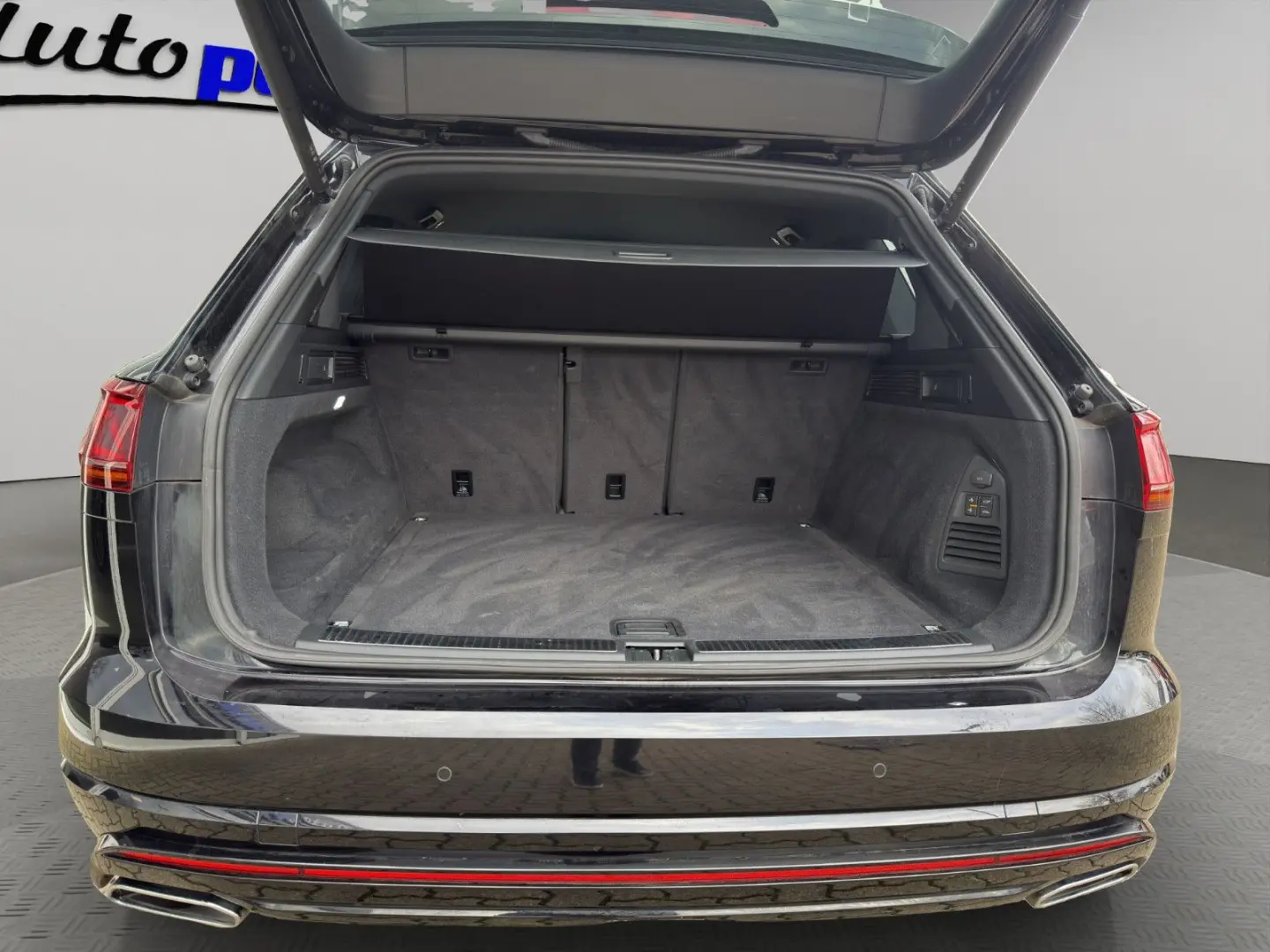 Touareg 3.0 TDI R-Line Black  MATRIX LUFT 21