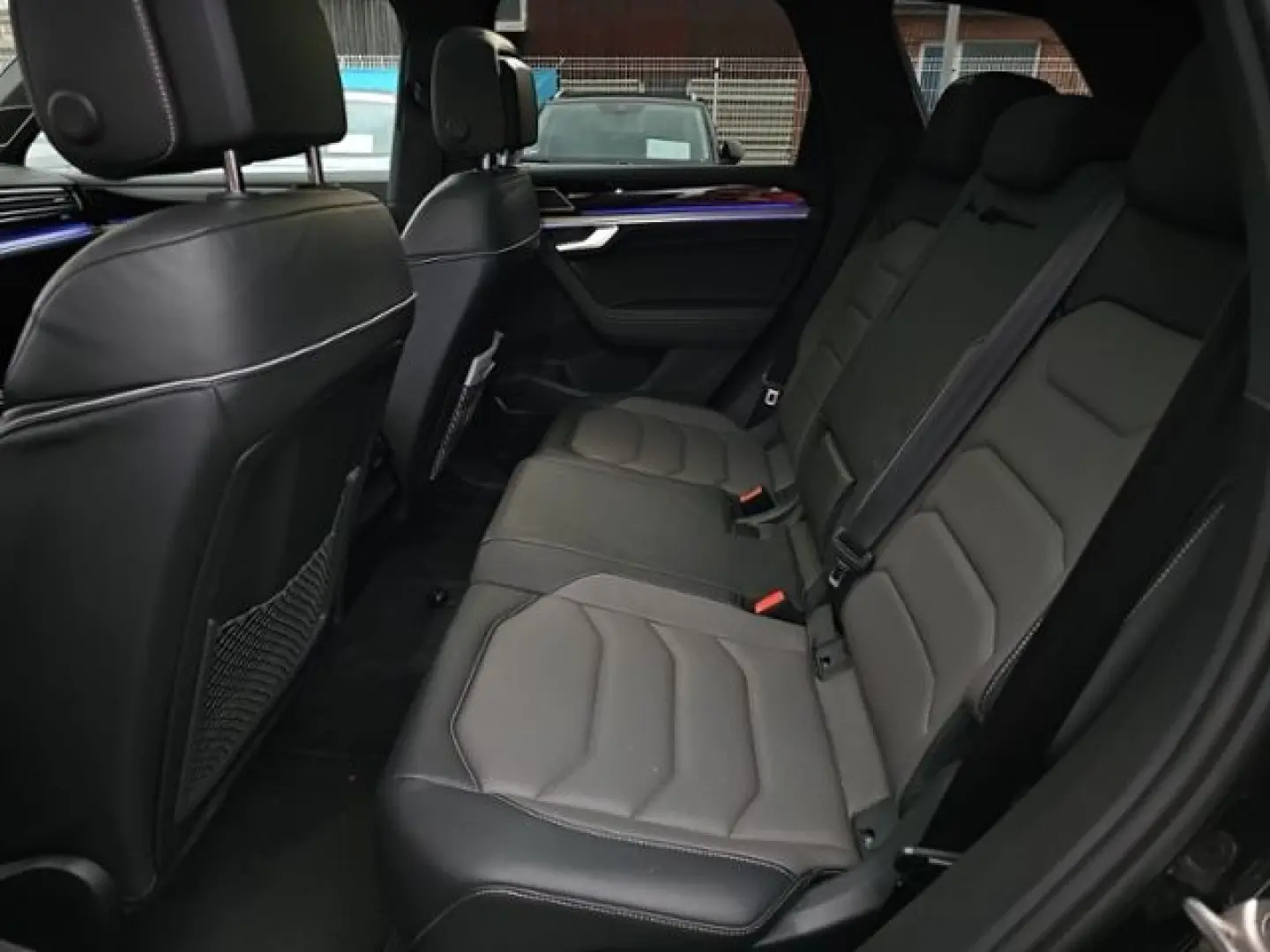 Touareg 3.0 V6 TSI Aut. 4M R-Line PANO LM22 NACH