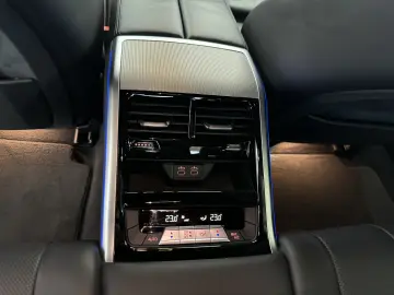 BMW 850M - 2022 Facelift