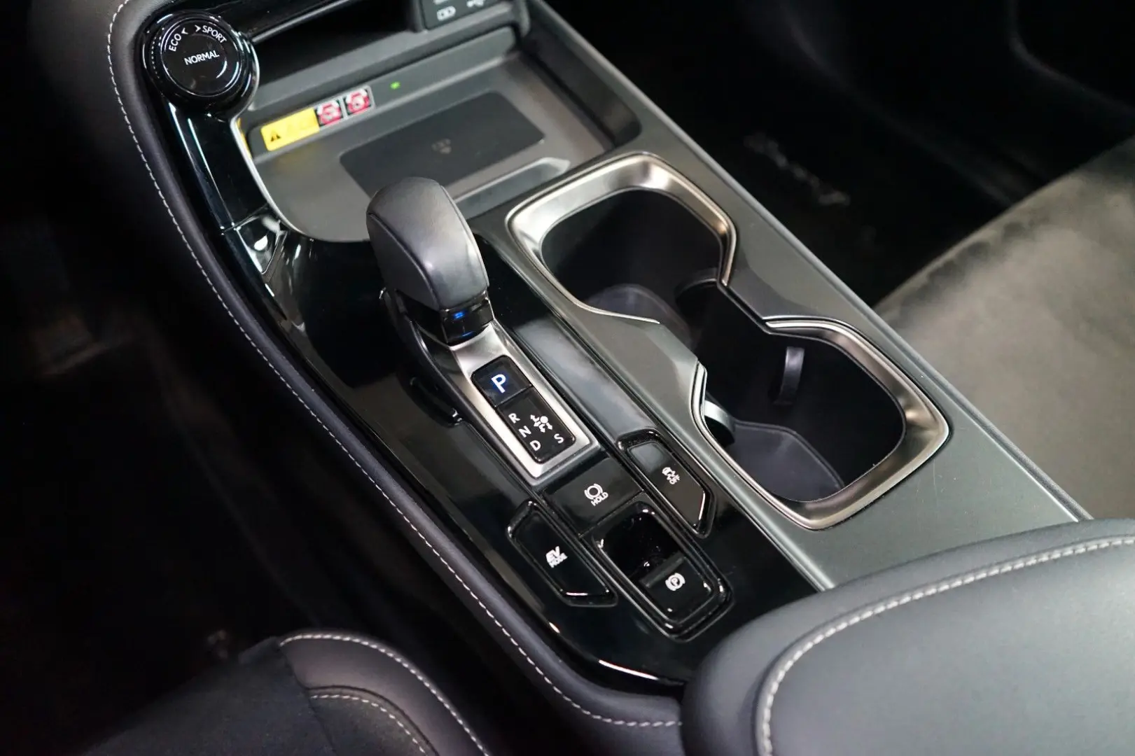 NX350h COMFORT TOP FWD LED DRCC