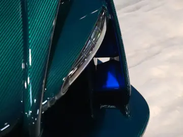 Senna - Green Carbon body Exposed - 1 of 1 - MSO