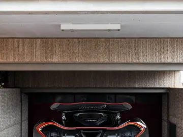 P1