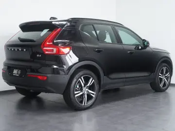 XC40 B4 B R Design LED NAVI ACC LEDER 360