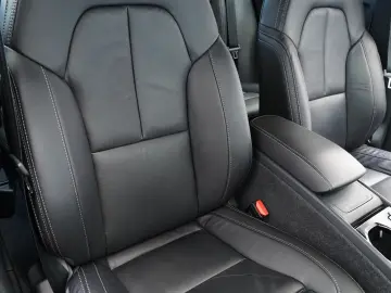 XC40 B4 B R Design LED NAVI ACC LEDER 360