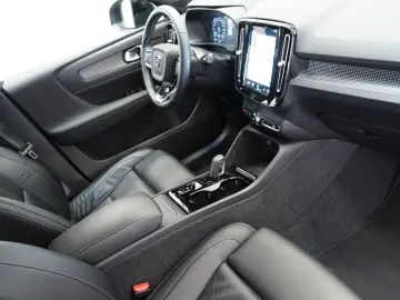 XC40 B4 B R Design LED NAVI ACC LEDER 360