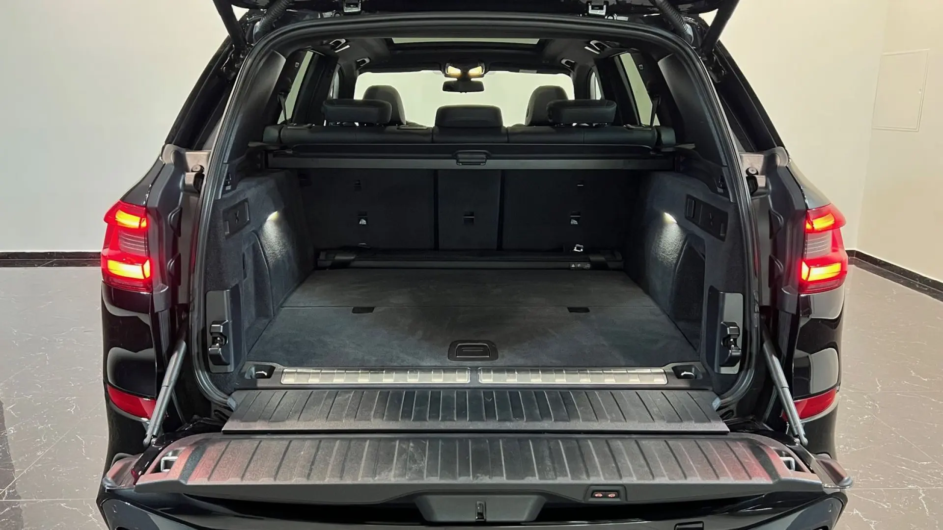 X5 xDr. 45e M-Sport Sky-PANO Laser HuD 360 DA-Pr