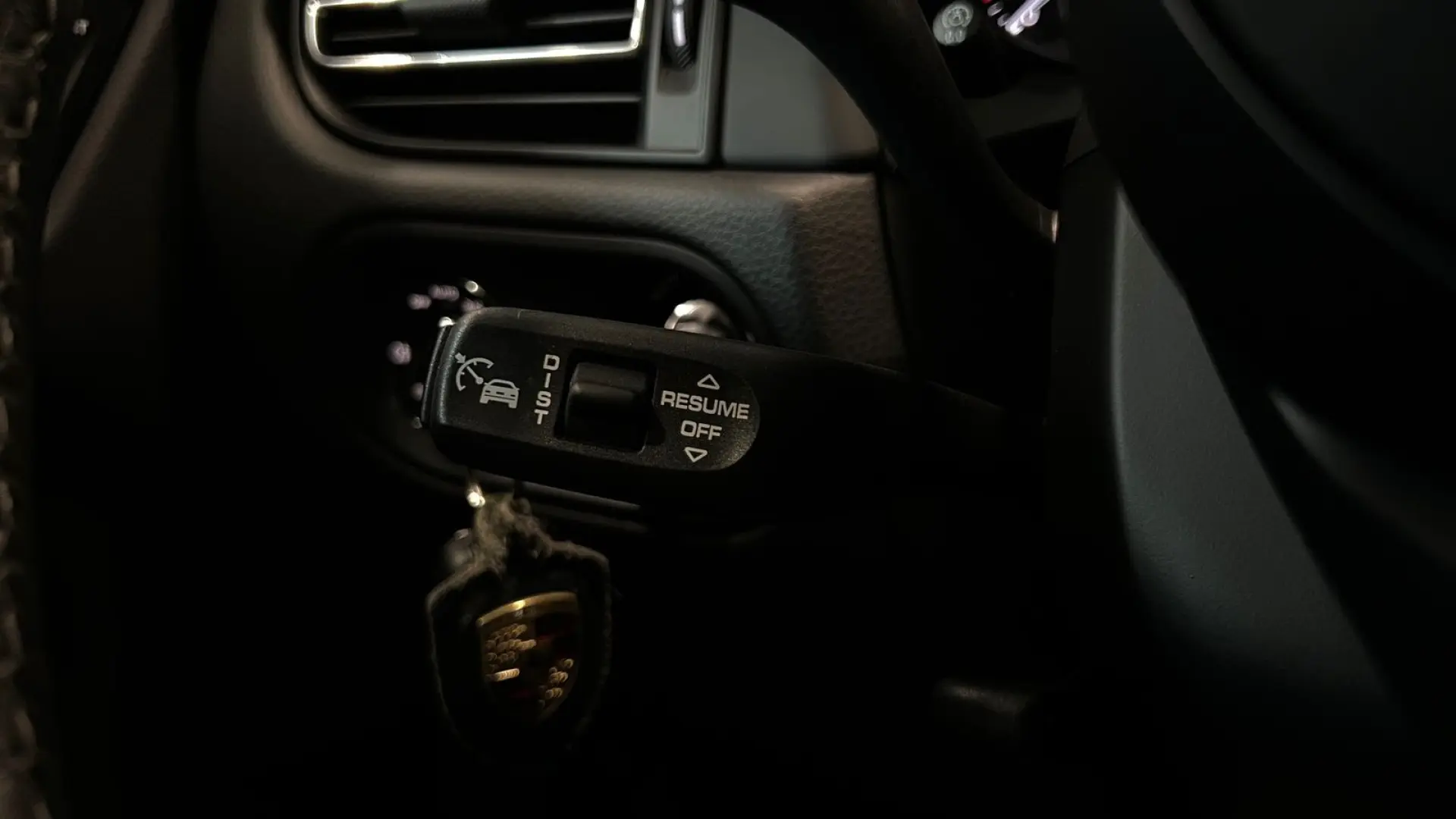 Macan III PANO AHK PDLS  Totwinkel ACC Kamera