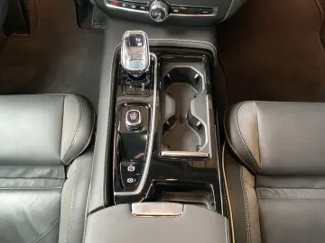 V60 Kombi T8 Twin Engine AWD Pano HUD 360  4xSHZ