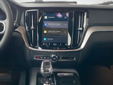 V60 Kombi T8 Twin Engine AWD Pano HUD 360  4xSHZ