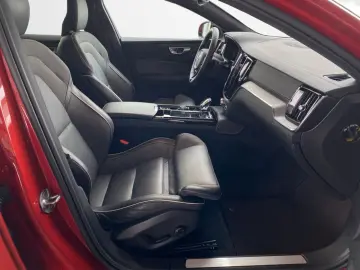 V60 Kombi T8 Twin Engine AWD Pano HUD 360  4xSHZ