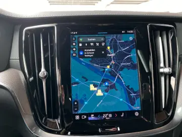 V60 Kombi T8 Twin Engine AWD Pano HUD 360  4xSHZ