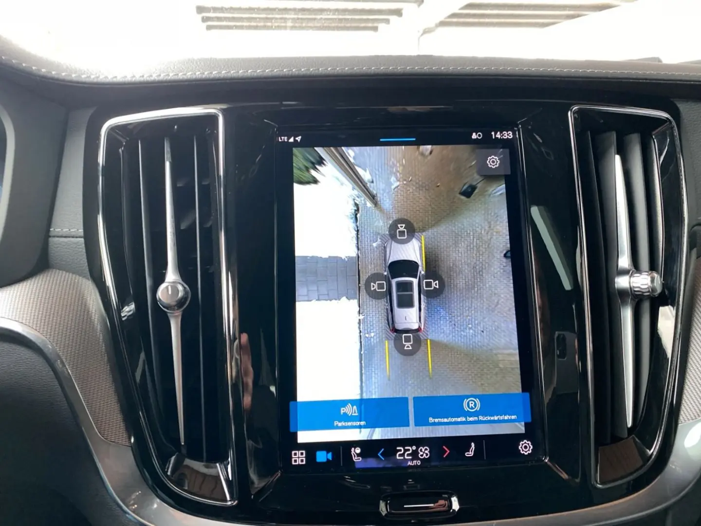 V60 Kombi T8 Twin Engine AWD Pano HUD 360  4xSHZ