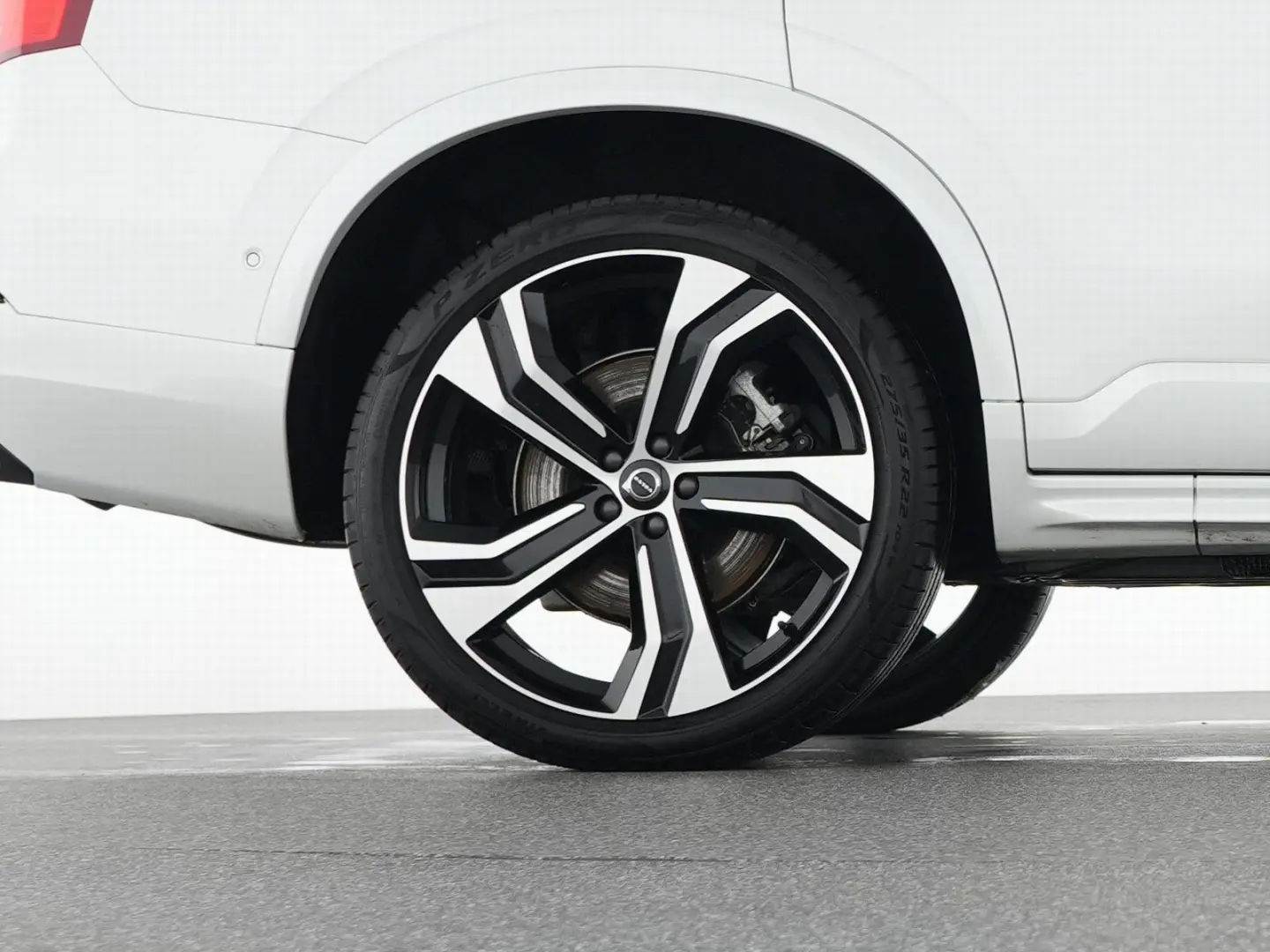 XC90 T8 AWD Ultra Dark 22  LUFTFAHRWERK 360 -CAM