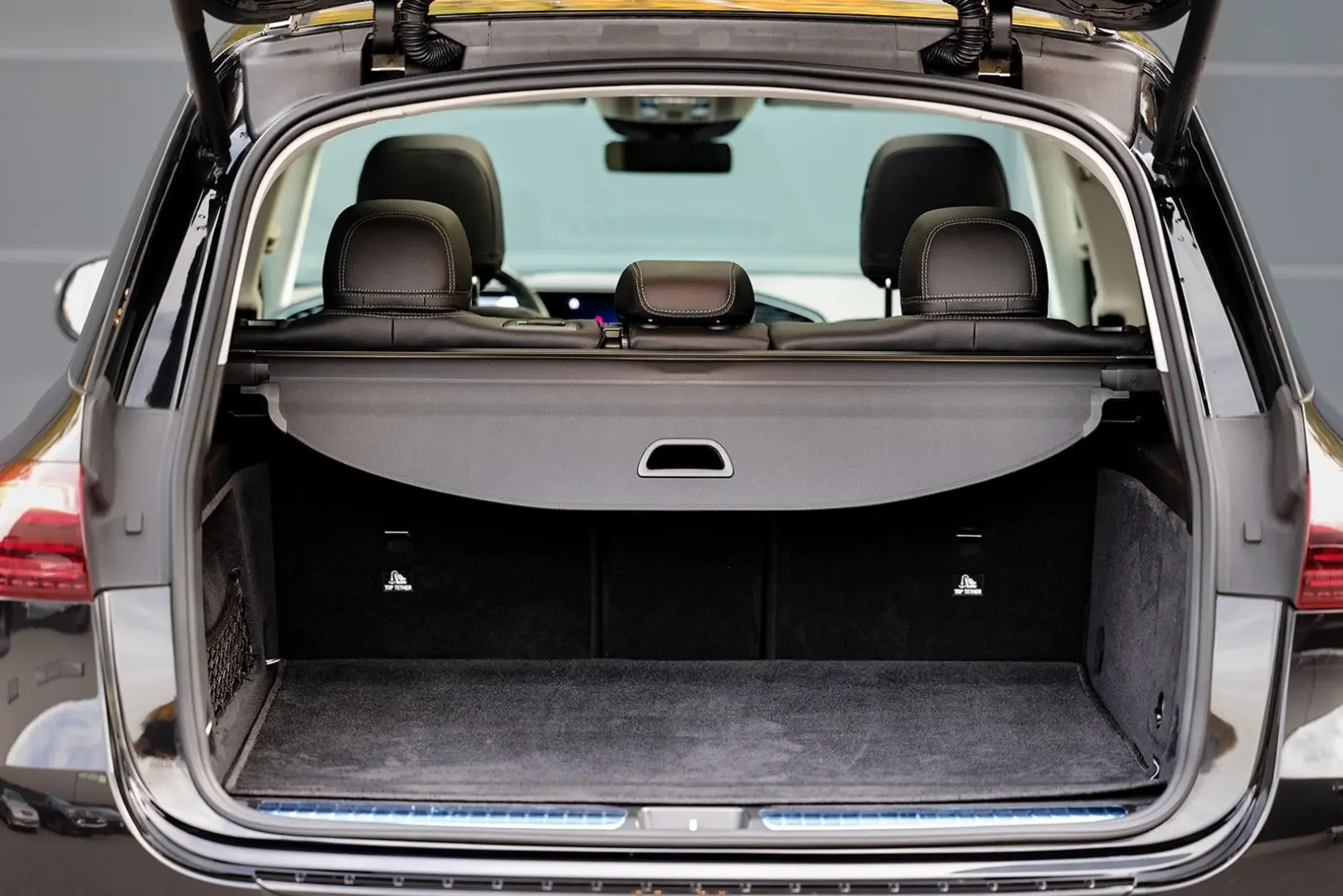 AMG HUD AHK 360 BUR Multibeam Pano Airmatic Face