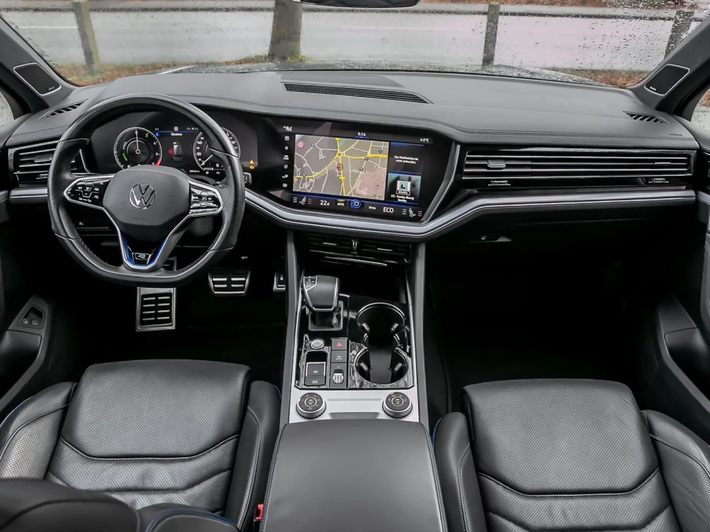 Touareg 3.0 V6 TSI eHybrid R 4M Pano Matrix AHK