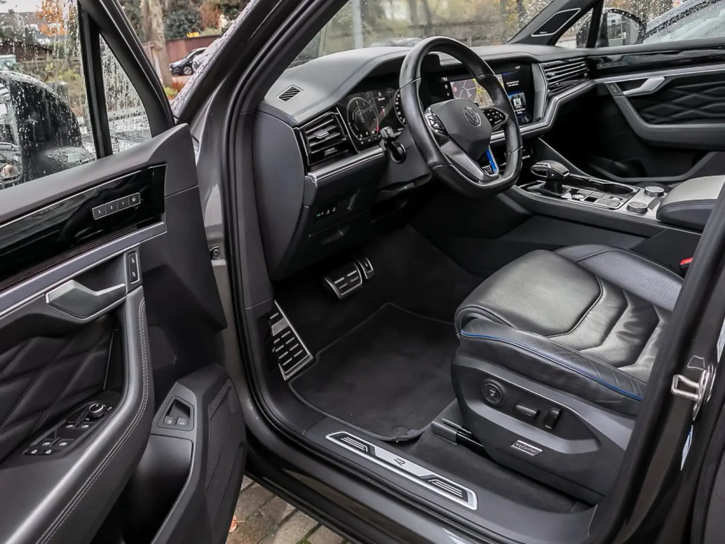 Touareg 3.0 V6 TSI eHybrid R 4M Pano Matrix AHK