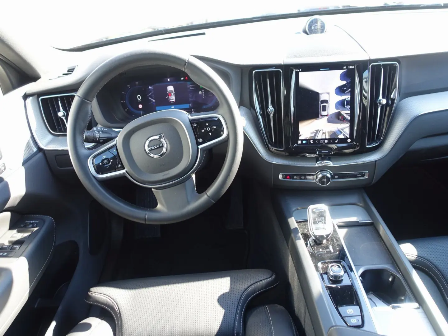 XC60 Black Edition Plus  T8 AWD HeadUP B&W FourC