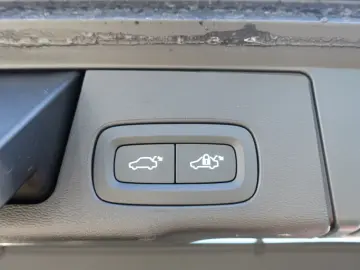 XC60 Black Edition Plus  T8 AWD HeadUP B&W FourC