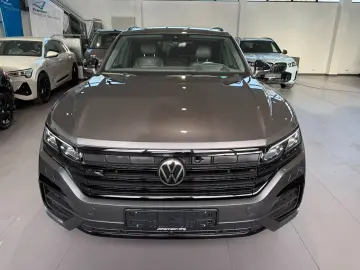 Touareg R-Line 4M MATRIX 360  DYN PANO STHZ AHK