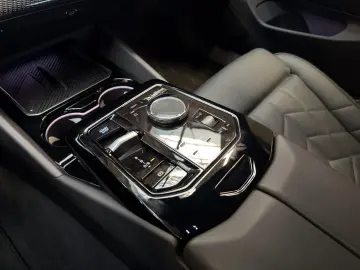 i5 Lim 40 xDrive M Sport ACC H K 4ZK KZU HuD