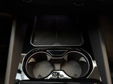 i5 Lim 40 xDrive M Sport ACC H K 4ZK KZU HuD