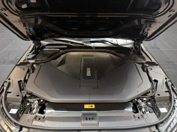 i5 Lim 40 xDrive M Sport ACC H K 4ZK KZU HuD