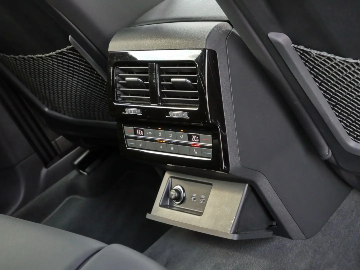 Touareg R-Line 3.0 TDI Stand Air Dynaudio 21Z