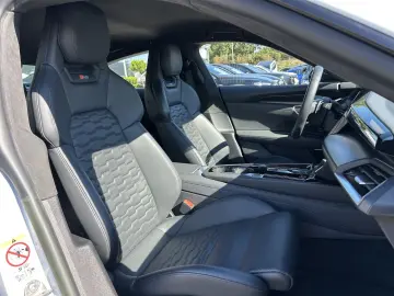 RS e-tron GT quattro Carbon Keramik 360 Laser Bl