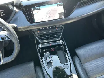 RS e-tron GT quattro Carbon Keramik 360 Laser Bl