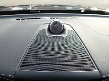 XC60 Black Edition Ultra T8 AWD Massage B&W AHK