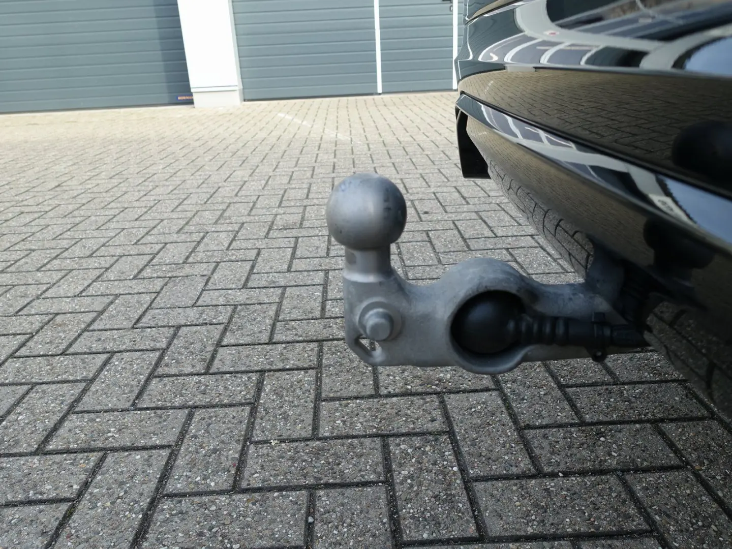 XC60 Black Edition Ultra T8 AWD Massage B&W AHK