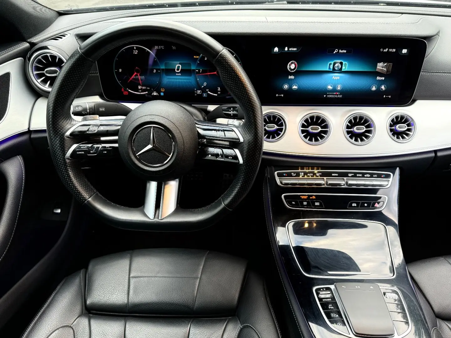 CLS 220d AMG-LINE NIGHT GARANTIE 20-ZOLL LED 1HD