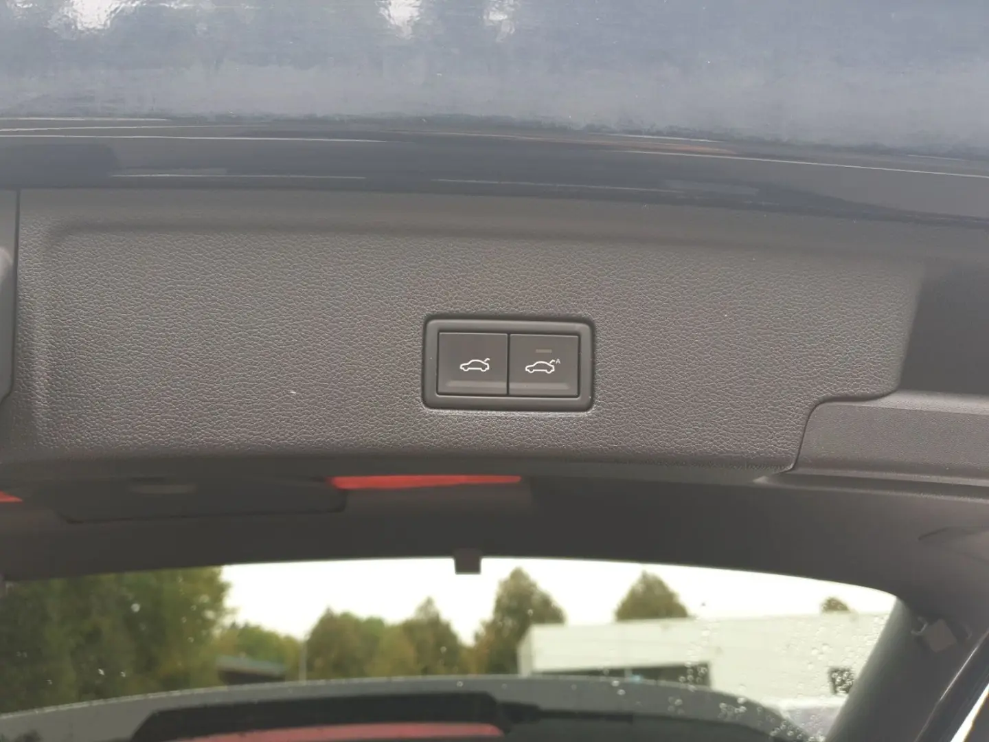 Touareg 3.0 V6 TDI R-LINE BLACK  AHK  LUFT  PANO