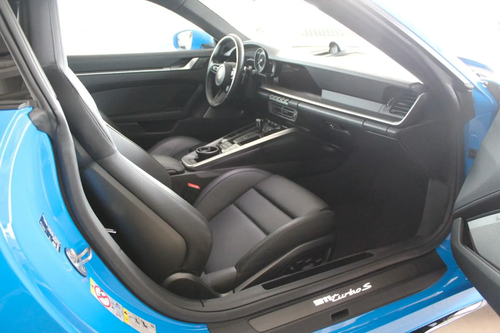 911 Turbo S SportDesign Lift G-Dach Burmester