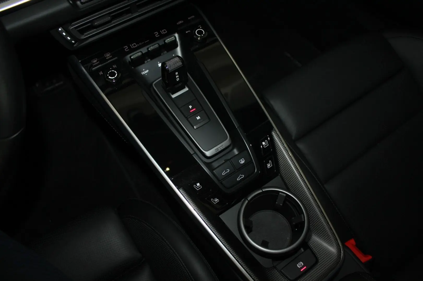 911 Turbo S SportDesign Lift G-Dach Burmester