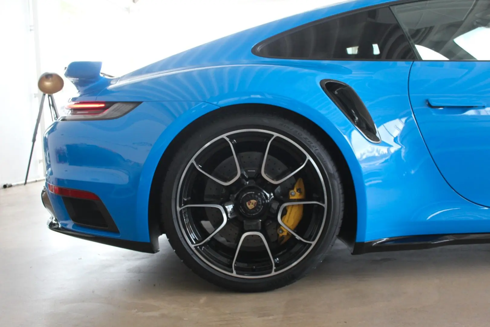 911 Turbo S SportDesign Lift G-Dach Burmester