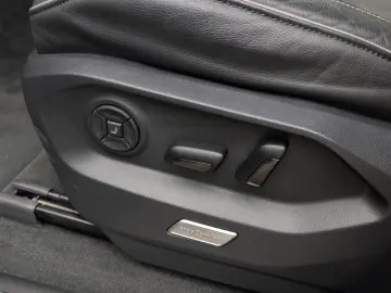 Touareg R-Line 3.0 TDI 22Z Stand HuD Air Massage