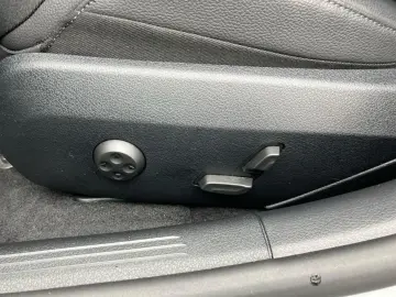 C 220 d Avantgarde LenkradH AHK Kamera Totwinkel